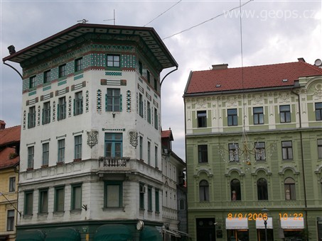 Pohodový víkend - Víkendy v termálech - Slovinsko - Lublaň, náměstí se secesními domy