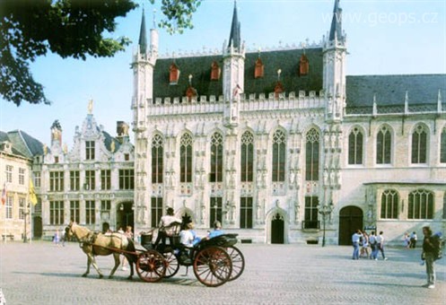 Pohodový víkend - Evropské slavnosti - Belgie - Bruggy - justiční palác