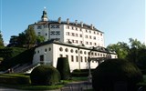 Pohodový víkend - Tyrolsko - Rakousko - Tyrolsko - Ambras, Horní zámek, vlastně původní středověký hrad s renesančními přístavbami a úpravami