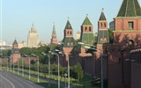 Pohodový víkend - Rusko - Rusko - Moskva - věže Kremlu nad řekou Moskvou